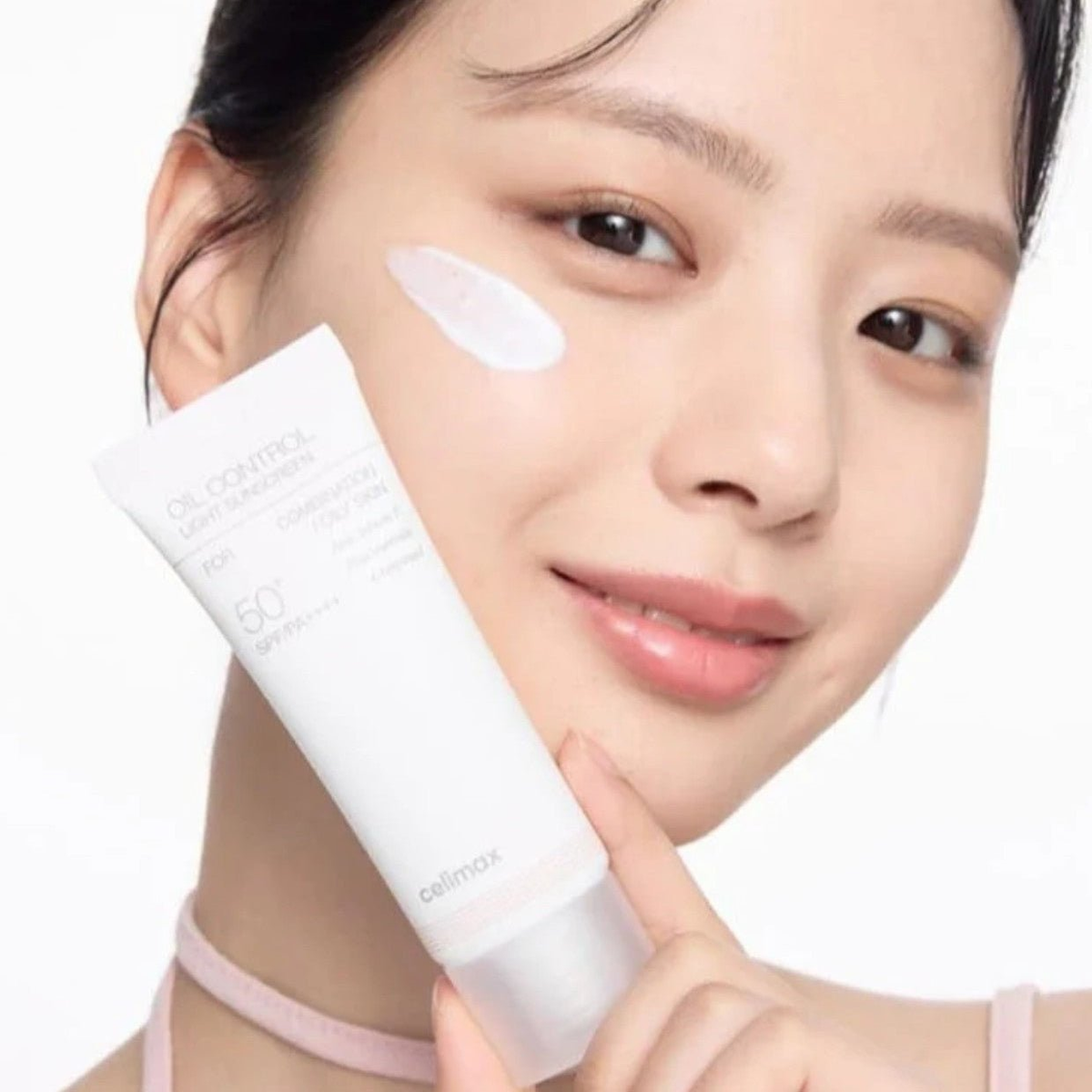 Oil Control Light Sunscreen 40ml 6