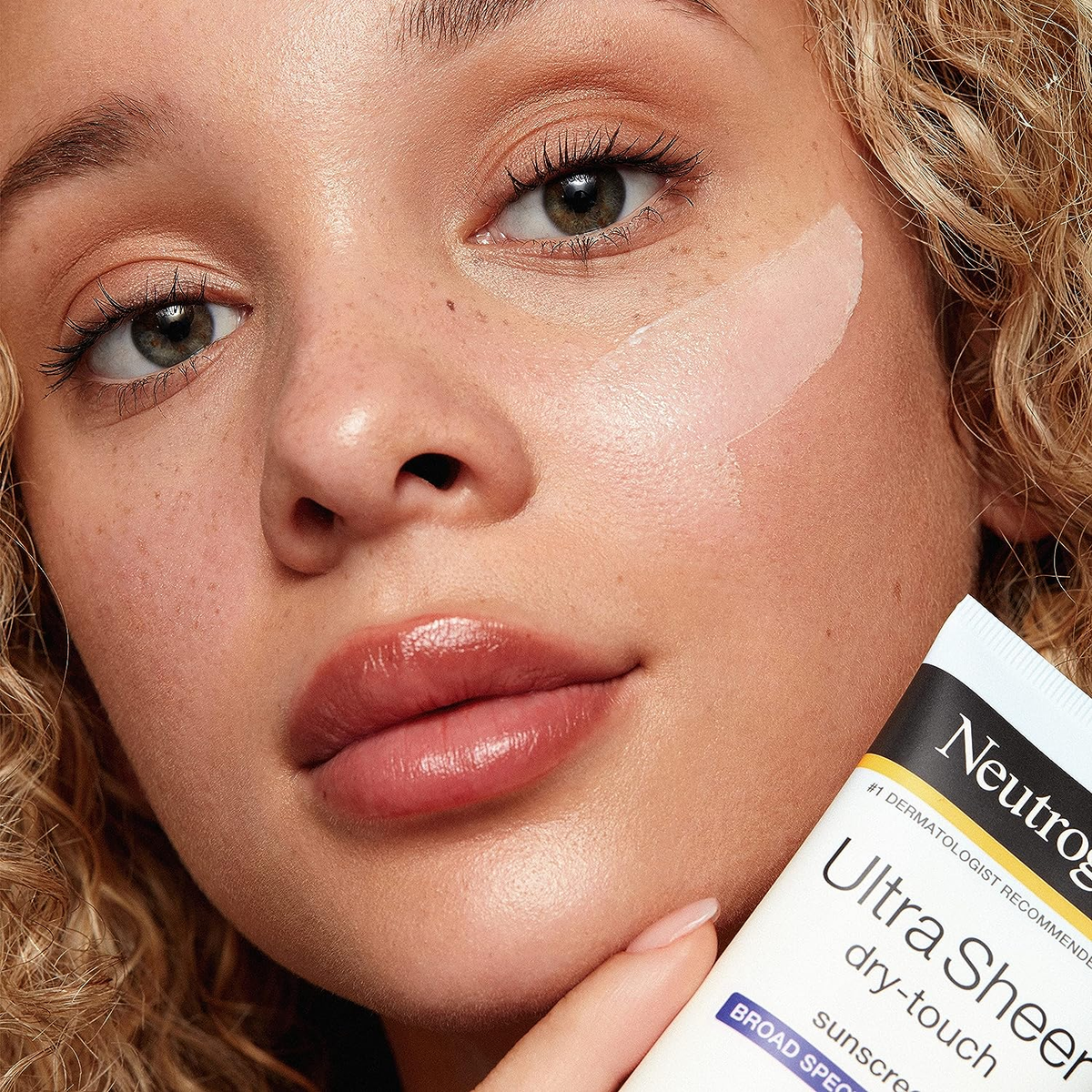 Neutrogena Ultra Dry Touch 70 4