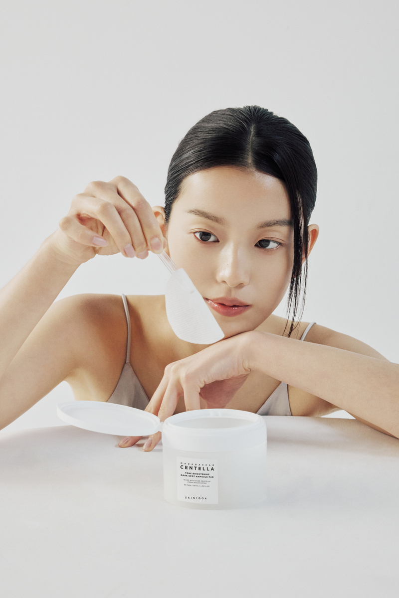Madagascar Centella Tone Brightening Dark Spot Ampoule Pad [60 pads] 9